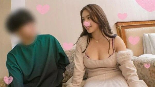 【肉弹炸弹】真正的千金小姐，28岁的名媛妻子。出差的男公关，性慾发散的情色自拍，无套肉棒狂插！【最下流的高级品】