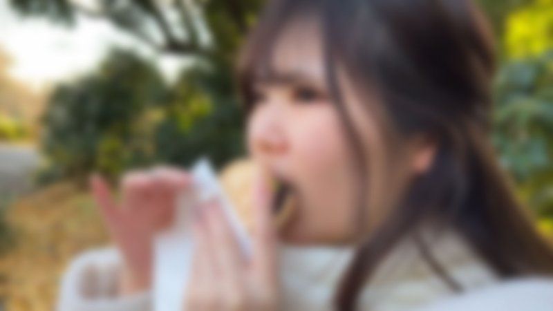 【露脸・初拍】纯洁的大学生后辈2年级。彼此紧张地进行着情色自拍约会。虽然害羞不过还是能感受到她对我的感觉，中出绝对是必须的案件