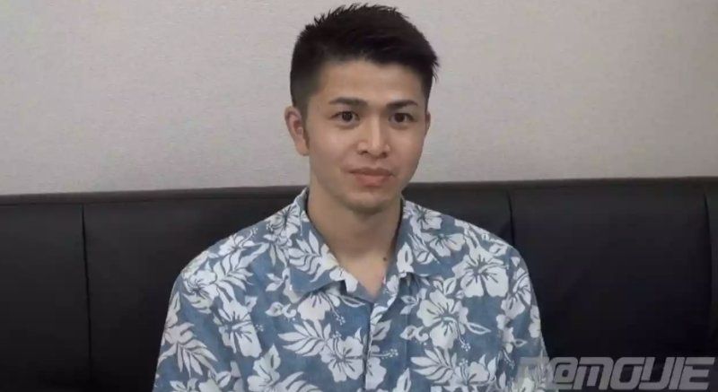 YC1010663 – 一位肌肉发达、体格健壮的男士首次亮相！ ！对他的第一次男男体验感到无比兴奋！ ？他强烈的射精场面首次在镜头前展现