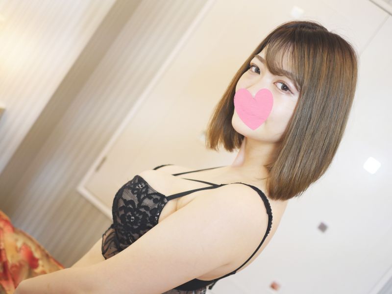 【无】女子高校出身未知世事大小姐脱衣展现G罩杯史莱姆胸部！
