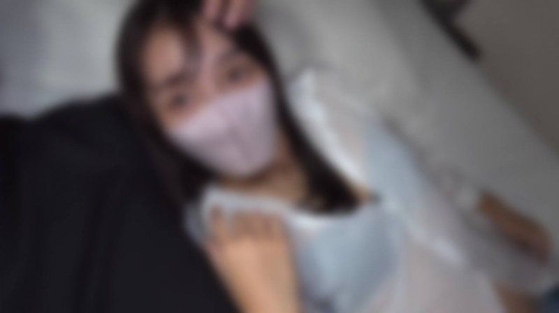 晒痕很色情！【无码】【中出】晒痕很色情，和男性经验值少的有男友的美女中出出轨。一边用按摩棒一边正常位高潮了。※有特典