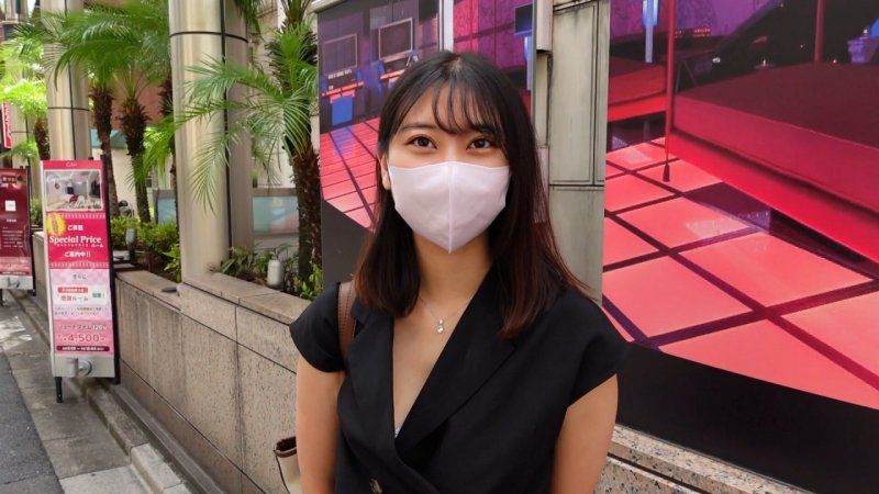 【有了这个就没男友了！？】超性慾的褐色纤瘦妹！喜欢被玩弄其实是喜欢玩弄！【评论特典】