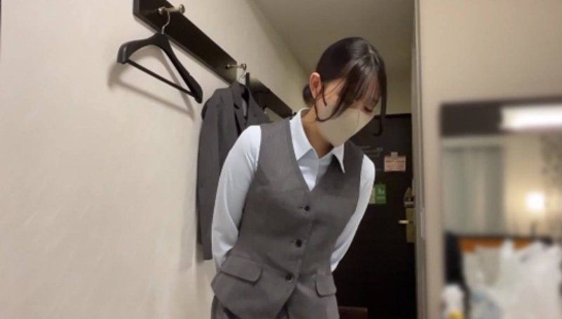 原创个人拍摄♥和在交友APP上遇到的傲娇OL（25岁）的自拍日记（两部构成）