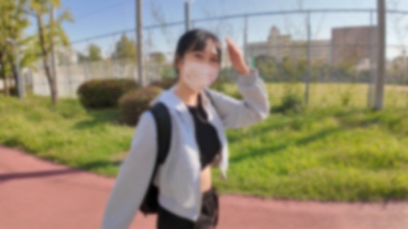 【初次拍摄】感度也性格都超棒的田径队女孩。在比赛前用跑步锻鍊出来的紧实美尻，用巨根放松【那裡好舒服…】一边喘息一边被插入到阴道深处，湿淋淋的淫穴播种