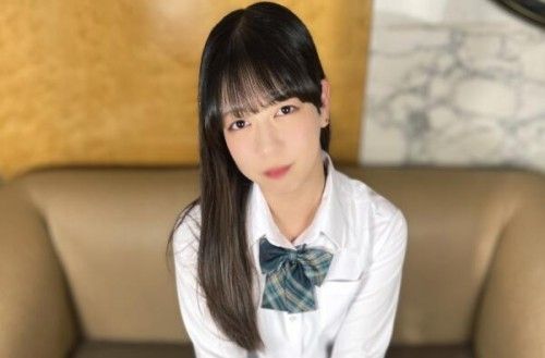 【压倒性的女主角的「光辉」×金牌级的豪爽潮吹】透明感绝佳18岁光酱用巨根进行人生初中出，并以常识/崩/坏/的程度大量潮吹，一边呆然一边闷・绝・痉・挛・高・潮♡