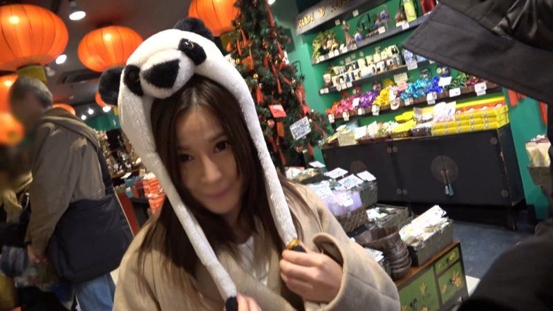 为了回家搭乘末班车，被说着甜言蜜语就打开大腿激烈抽插处罚！！！