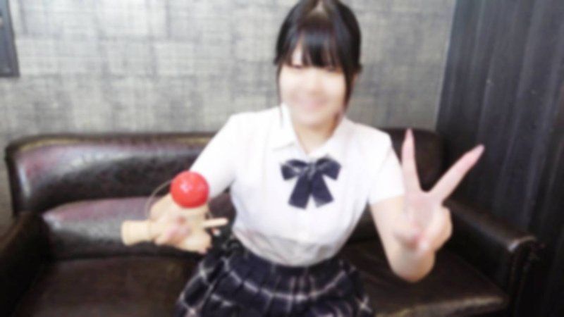 【2部作品+豪华特典】从北海道来到支持的演唱会的白皙F罩杯大小姐，快感爆发的4发射。魅力十足。