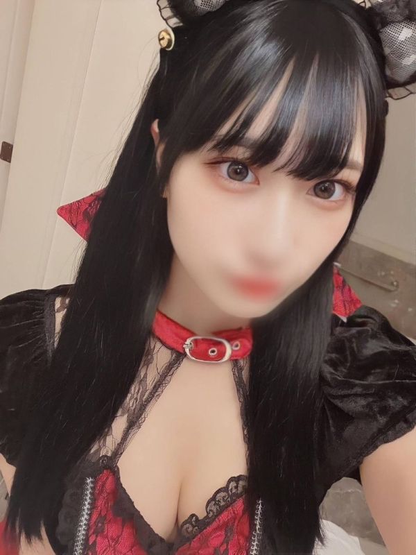 【无码 / 初次大量颜射 / 初次Cosplay】传说中的美女S酱！竟然是初次Cosplay！在艺人等级的美丽脸蛋上大量颜射！【高画质原版5GB】