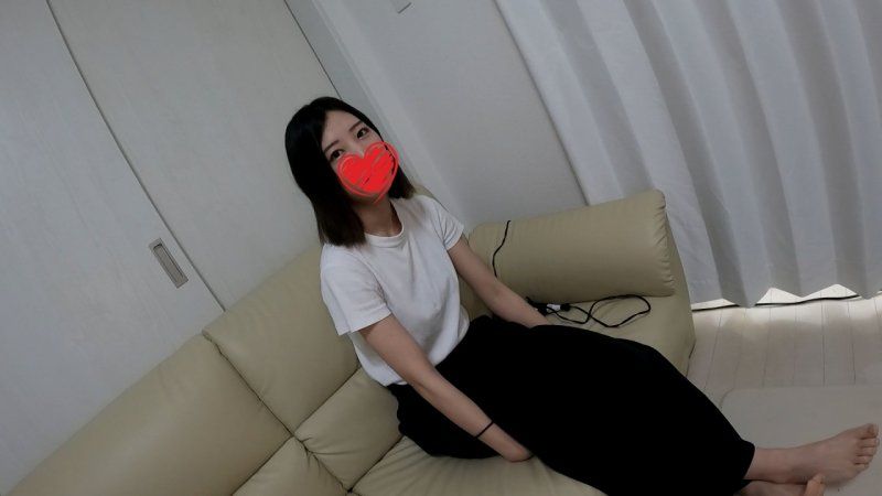 超真实的真枪实弹NTR！在新婚不久的家中♡一边担心老公何时回家，一边让淫乱人妻高潮到不行并中出♡