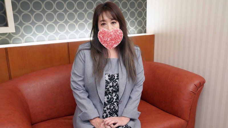 （高画质特典・正片露脸・无码）五十路熟女妻面试情色自拍