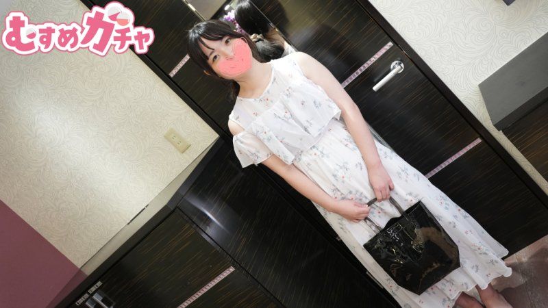 【今天截止！首次限定优惠3980点→980点】18岁充满透明感的白皙皮肤新人男士按摩小姐。被性骚扰大叔的性技巧所迷惑，用恍惚的表情大量中出播种受精【无码・中出】