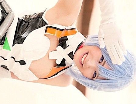 『真货Cosplayer/个人拍摄』新世纪福音战士的绫波零首次搭乘到心灵深处❣原作同步率100%的美丽肉体♡四肢着地后背位，一边摇晃美乳一边高潮到死的冲击级情色自拍影像♡