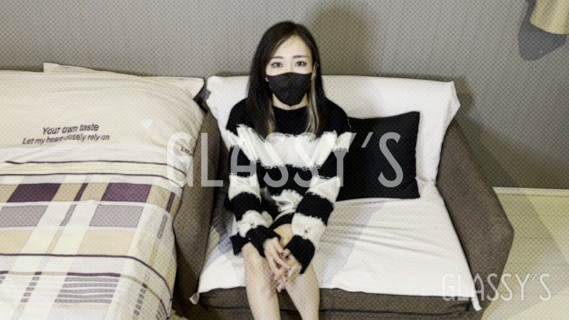 #15 和18岁巨乳**无套自拍│GLASSY
