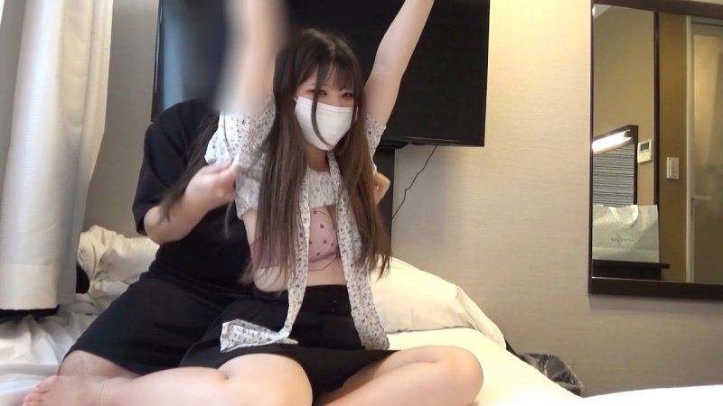 【一镜到底】初登场！不知情地应徵拍摄后来到东京的18岁偶像志愿大学生，瞬间全裸后从浓厚中出开始的口交 (SNN-41)