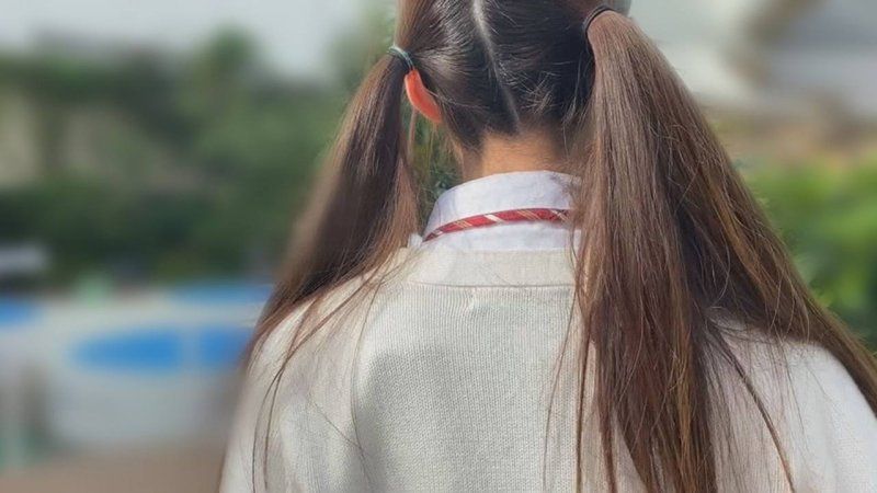 ※仅限首次※【第一次内射】巨乳双马尾18岁・被大叔摩擦胸部或第一次生插入阴茎的珍贵影像