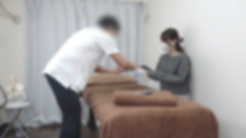 【无码/无套中出】脸蛋和身材都很漂亮，非常迷人的OL桑又来了。除了出色的身材比例，还有好闻的味道。似乎很喜欢热油。