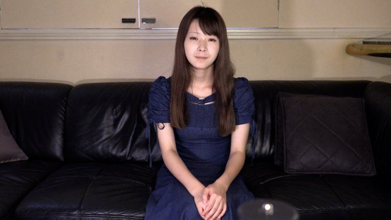【素人初次拍摄】乃花(18)160cm43kgD罩杯的高岭之花 因为乳头超敏感，所以以乳头为中心进行了虐待 因为被玩具虐待的样子很可爱，所以把中年刚脱下的内裤套在脸上