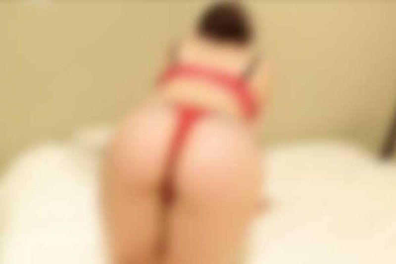 【无修正】【素人个撮】自慰到痉挛高潮的湿润丰满身体,内射让她怀孕！！