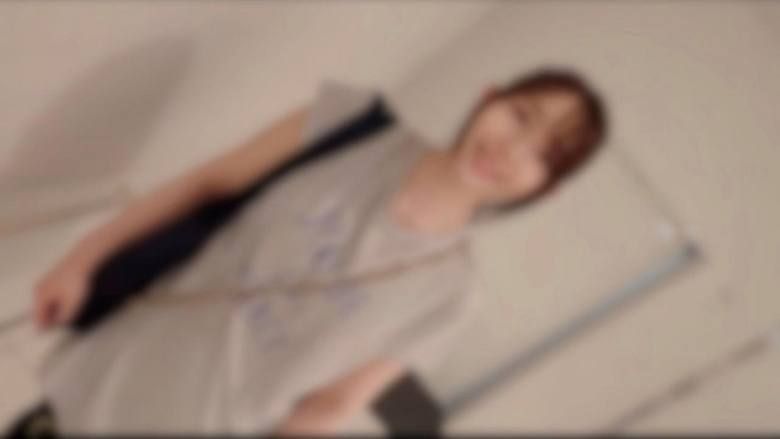 【初拍】【露脸】 某有名健身房通的轻浮自称教练的乡下妹子。锻鍊的纤细肉感身躯绝妙淫荡！阴道压力出众、擅自对未处理小穴中出。