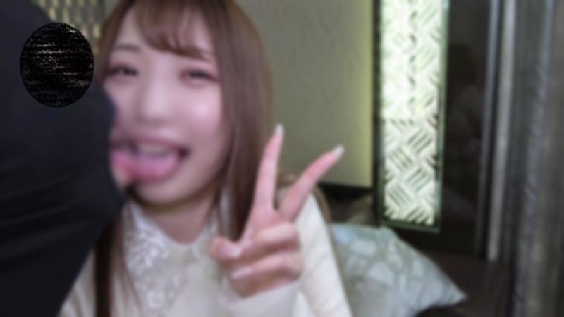 与现役青年香里奈满是笑脸自拍性爱和3P