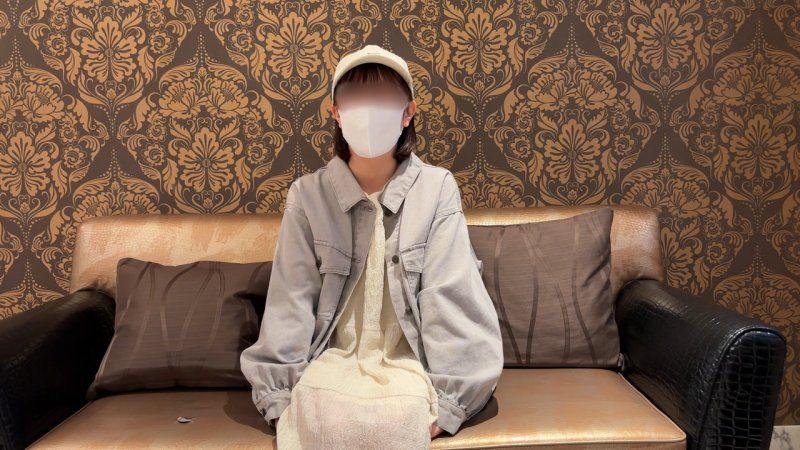 清纯美人老师与微醉的情色自拍。「不行…！不行…！」被弄得高潮连连，阴道内壁紧紧夹住肉棒，从暴射开始的连续中出。