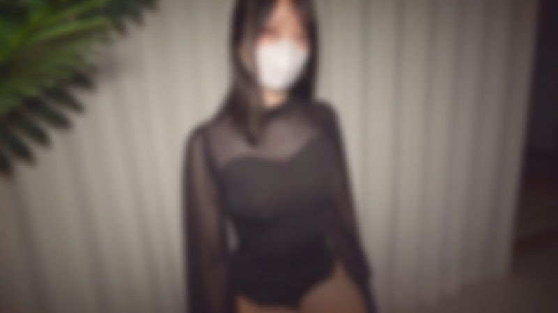 【无码・完全素人插入】可爱又身材超棒的D罩杯美女进行无码插入！SEX度200%的长腿OL和大叔的密会！想插入的话，马上就插入无套鸡巴！