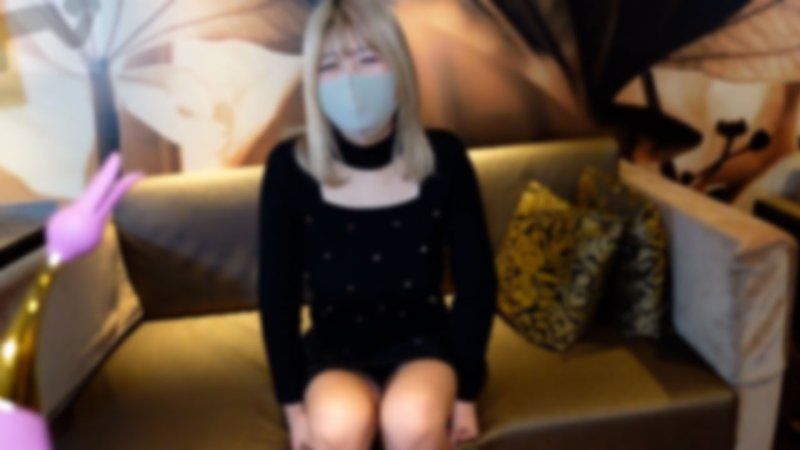 【初次无修正】超爆乳与迷人身材的最强J罩杯女大学生！她的二次元身材让人无法抗拒勃起！她那丰满的胸部让人忍不住玩弄，在阴道内大量射精……