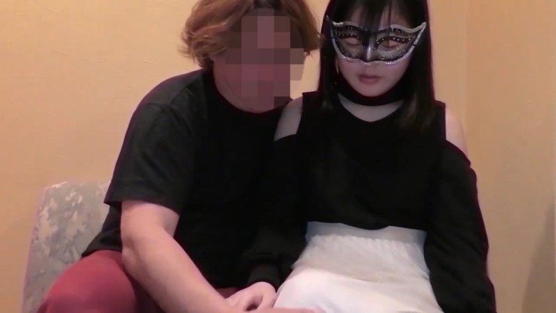 身材纤细的25岁年轻妻子喘息不已 完全版