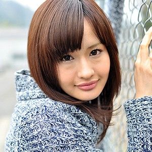紧贴素人 麻衣