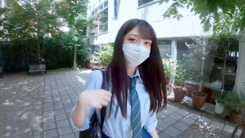 【真实无码美女】事务所杀到来挖角的超正统派18歳美女无套连中出。制服姿出演
