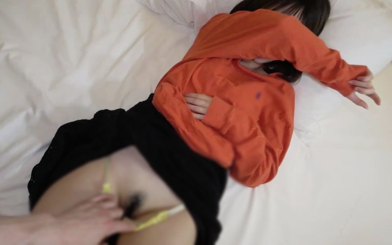 土话浓重的土生土长的土妞，带着&ldquo;S萌&rdquo;天使的笑容，带着孩子气，有种做错事的感觉