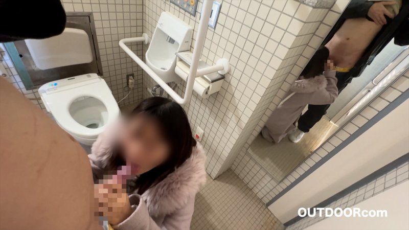 无法摆脱土气感的乡下口音妹｜在公共厕所吸吮鸡巴，可爱地撒娇，就这样一边发出像野兽一样的真实呻吟声一边做爱到翻白眼