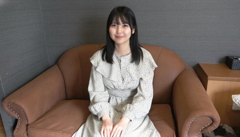 【初】发现了危险的妹子。 ※早期特典「真正素人」男友不知情地报名！自己.张开「请使用，」感觉兴奋，快要昏倒了・。顺从的小穴被中出标记！