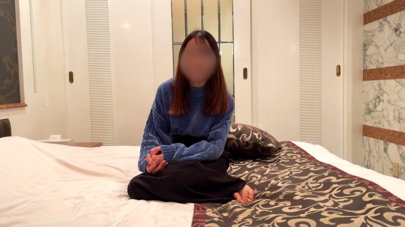 【首次公开】24岁健身教练。细緻的手淫和无套肉棒让她无法停止的连续潮吹，混合着困惑和快乐的表情达到高潮。