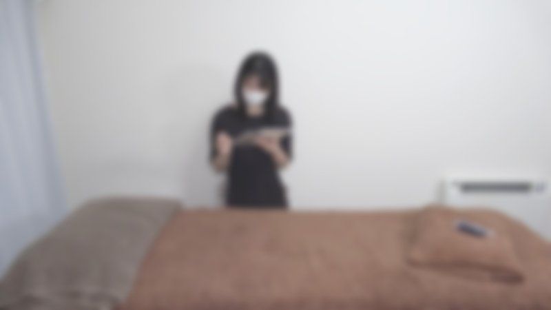 【无码/无套中出】高挑又非常优雅的美丽女性又来了，只是轻轻伸展手臂，身体就已经扭动起来